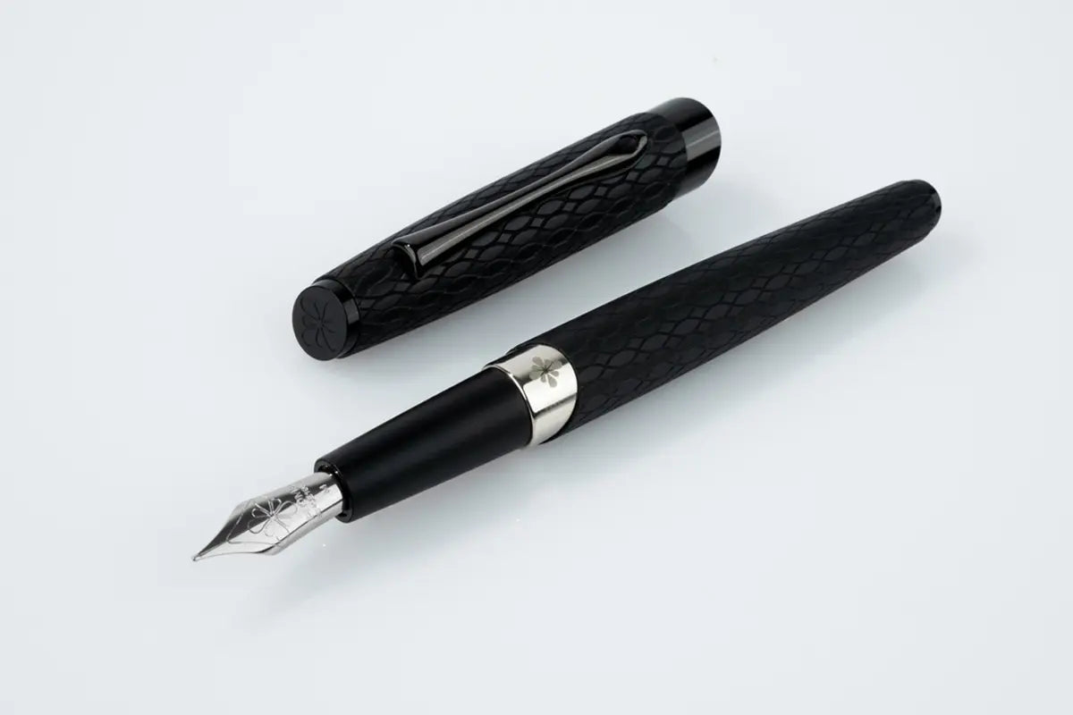 Cobra Fountain Pen - Diplomat