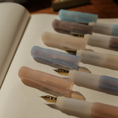 Kakuno Madoromi Fountain Pen