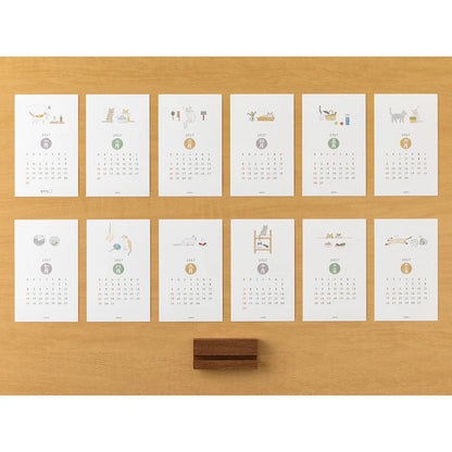 Midori 2027 Stand Desk Calendar Cats