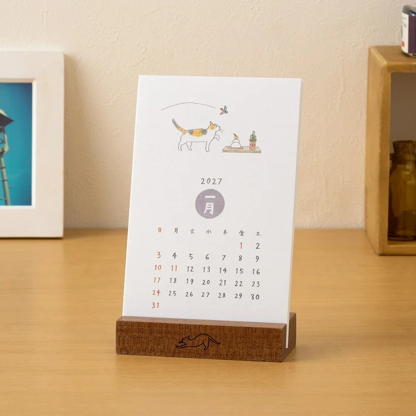 Midori 2027 Stand Desk Calendar Cats