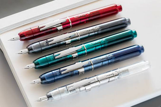 Curidas Retractable Fountain Pen - Platinum